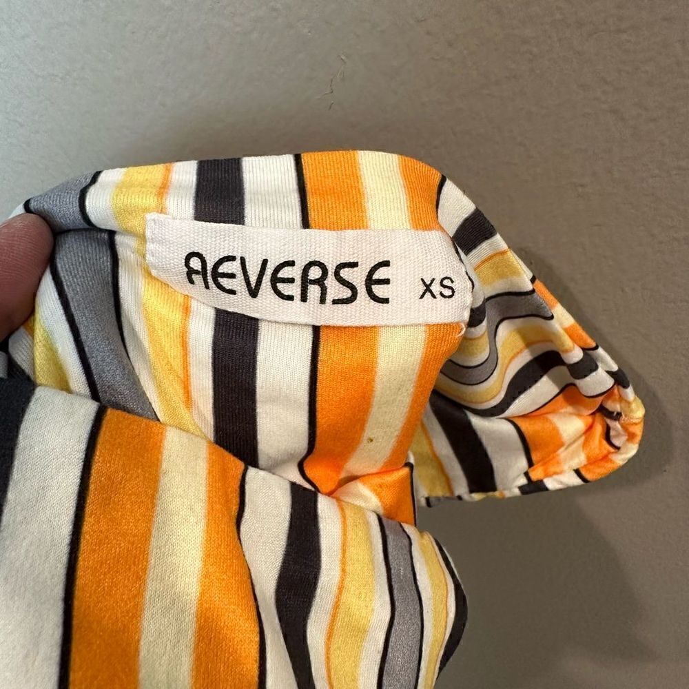 Reverse
Striped Bikini XS - Picture 4 of 4